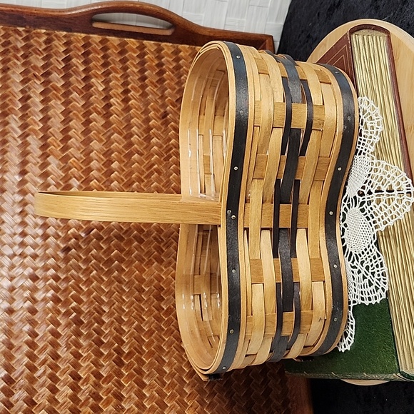 👉*VINTAGE* BRADFORD 1997 "PEANUT" SHAPED BASKET ~MADE IN USA - Picture 3 of 10